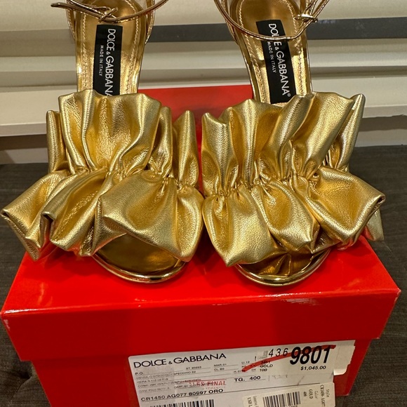 Dolce & Gabbana Gold Sandals - Picture 2 of 6